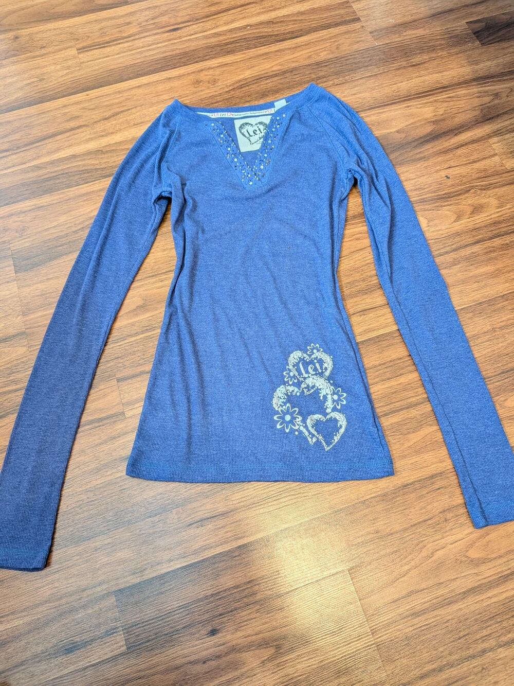 Y2K Lei Blue Thermal Long Sleeve Top Rhinestone Heart Graphic Size Medium